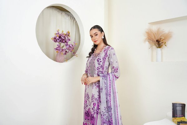 Ultimate Guide to Styling Wide Belts with Various Dress Styles: Discover the Perfect Pairing!